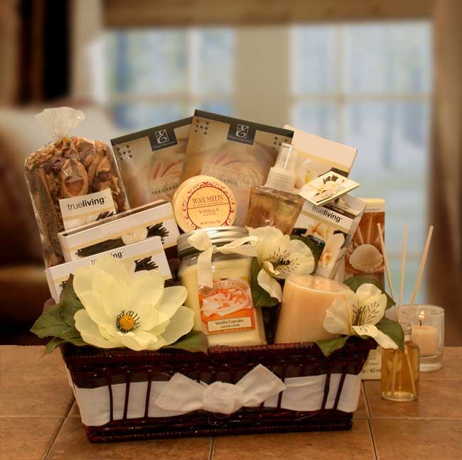 Gift Basket | Vanilla Essence Candle Gift Basket - BagNook