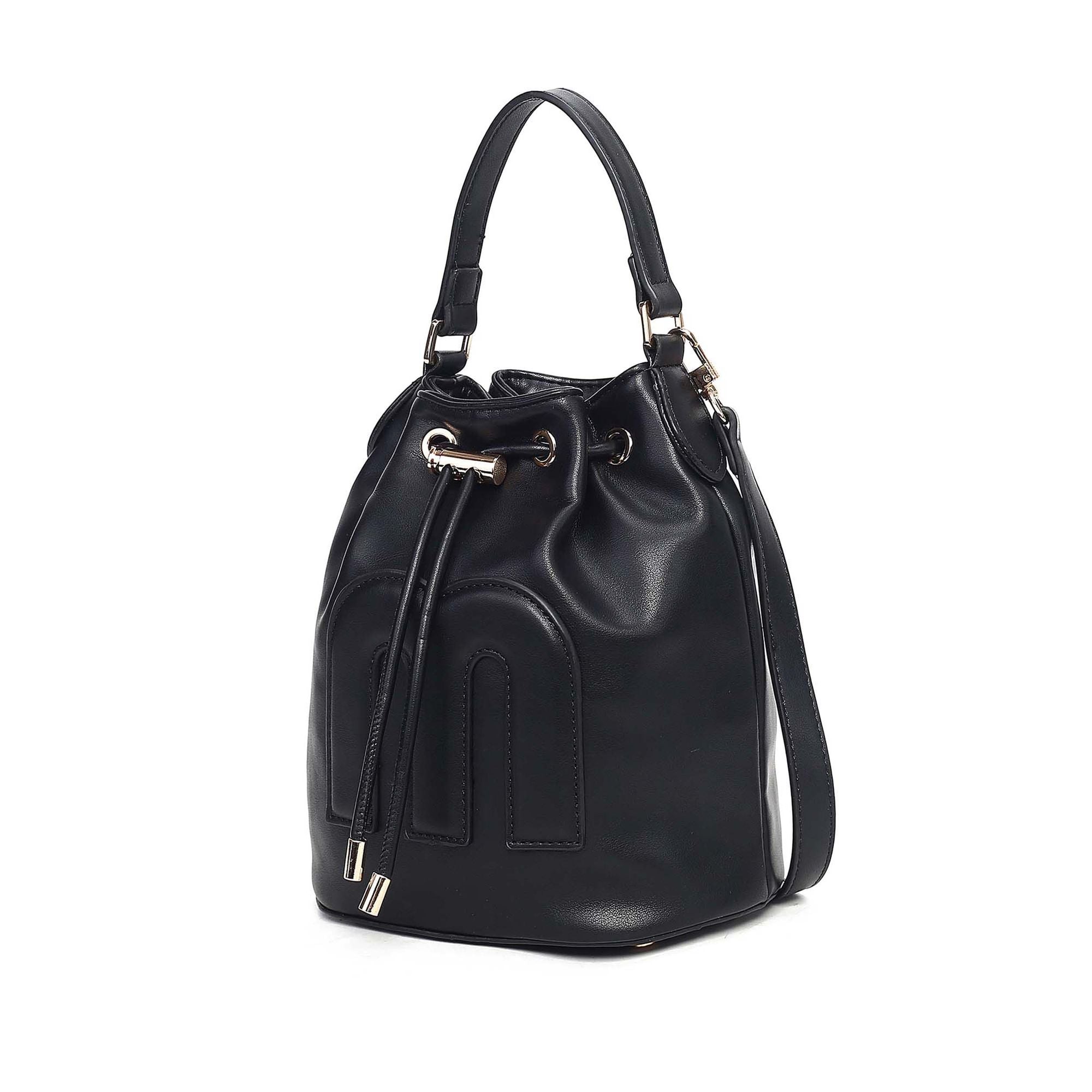 (black)