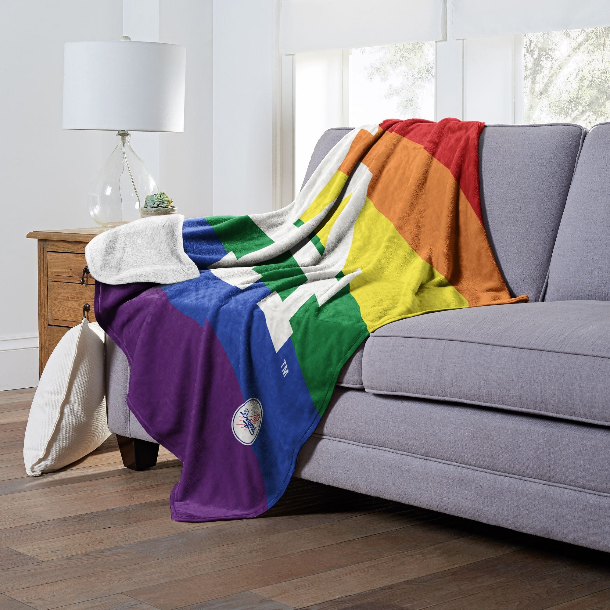 PRIDE SERIES - DODGERS - Silk Touch Sherpa Throw Blanket - BagNook