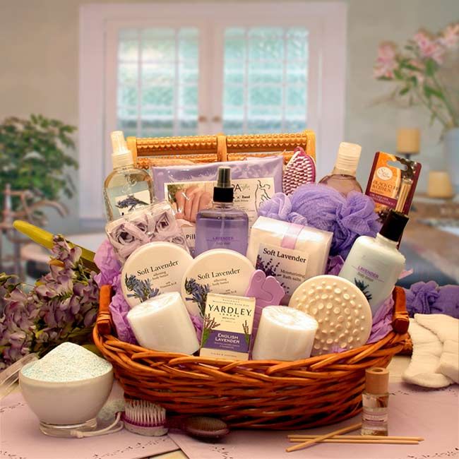 Gift Basket | The Essence of Lavender Spa Gift Basket - BagNook