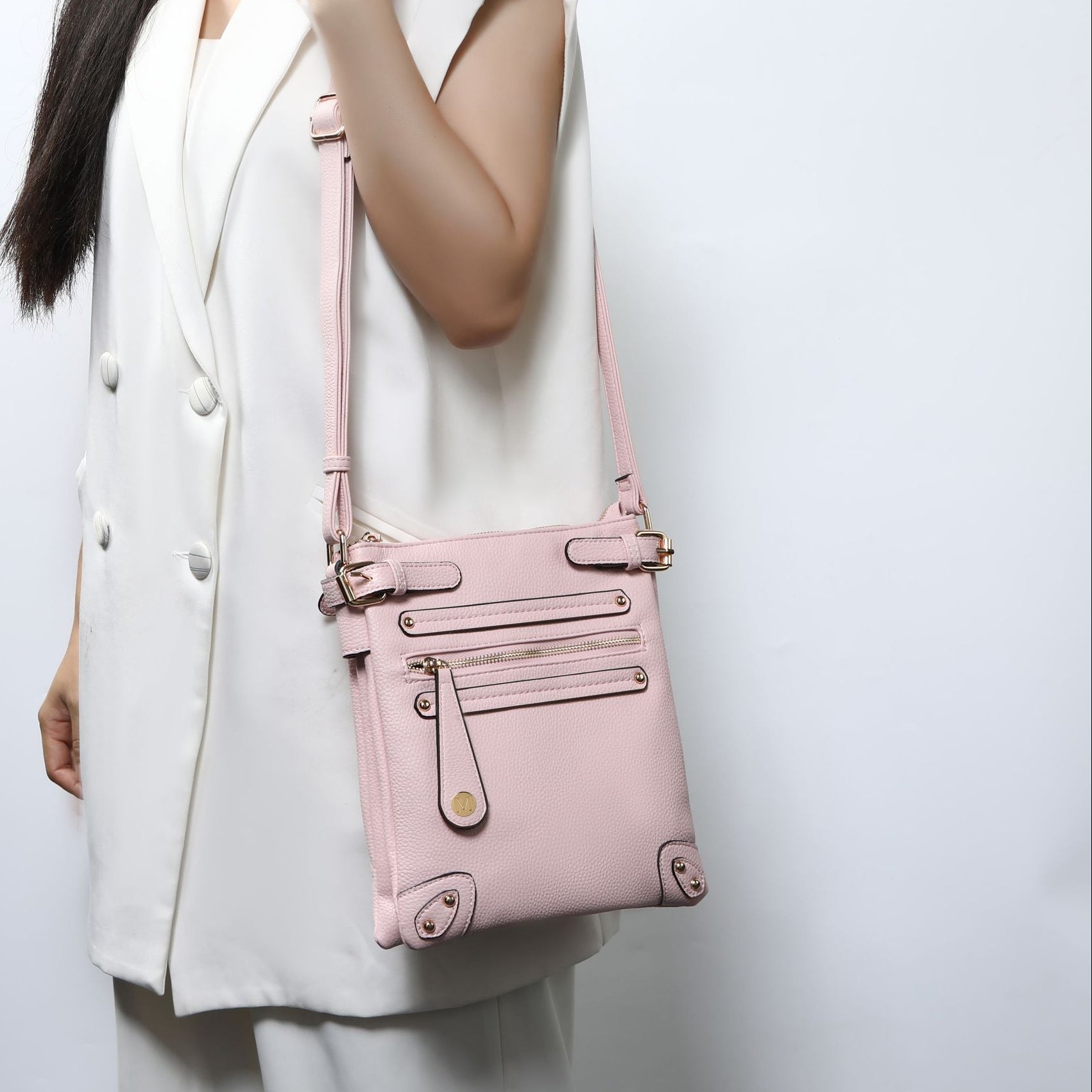 (pink)