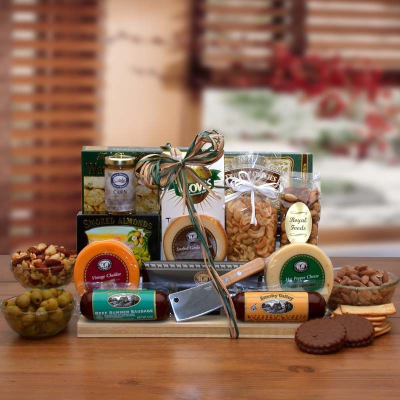 Gift Basket | Ultimate Gourmet Nut & Sausage Board - BagNook