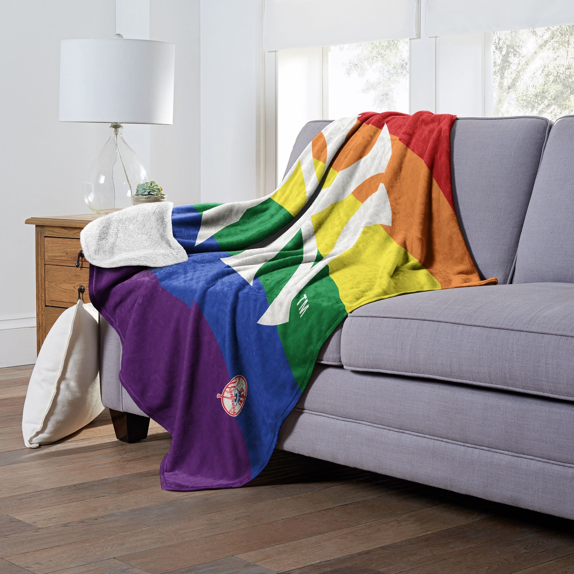 PRIDE SERIES - YANKEES- Silk Touch Sherpa Throw Blanket - BagNook