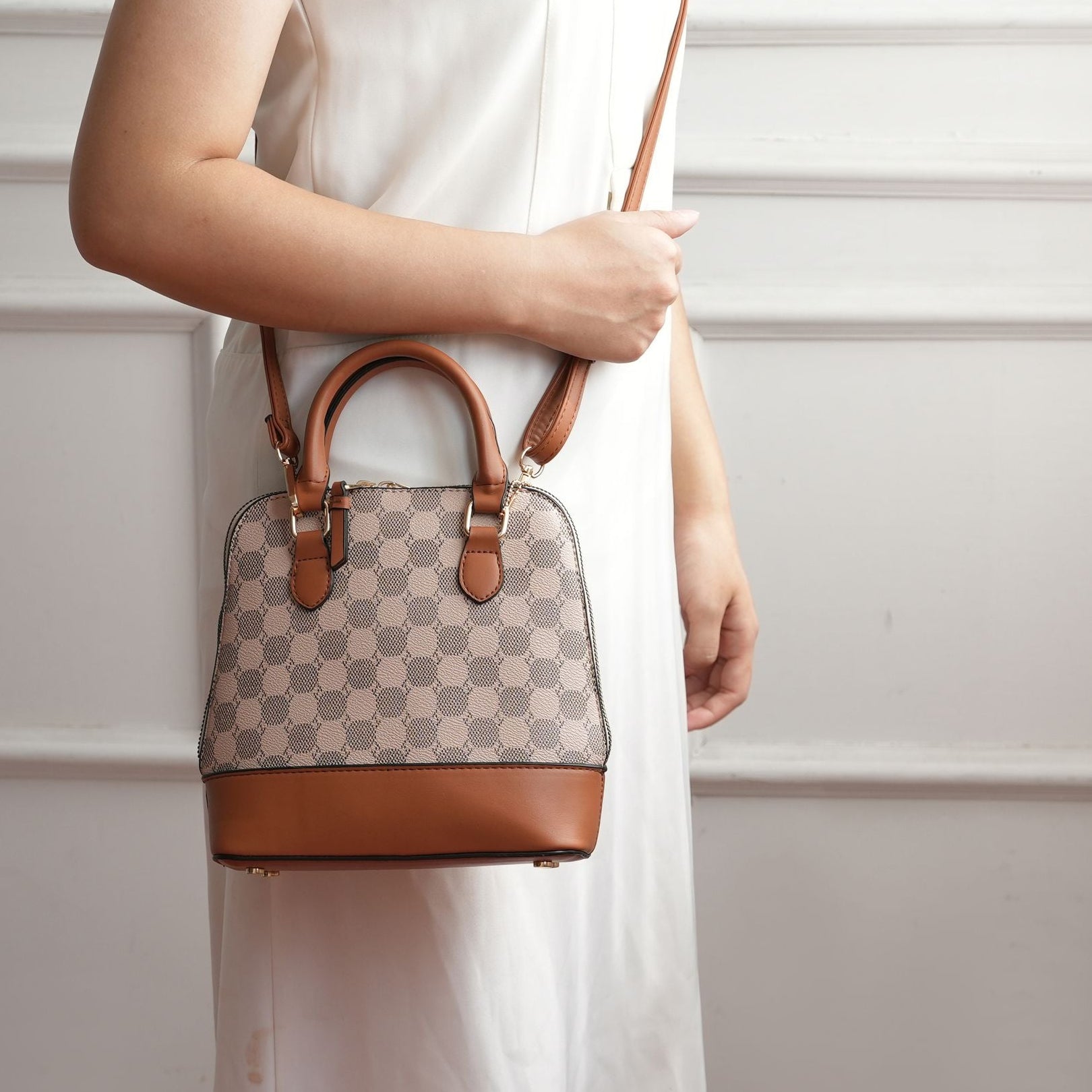 (cognac)