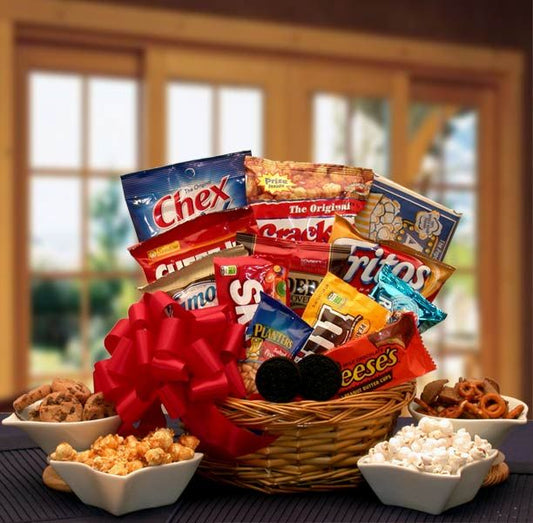 Gift Basket | Snack Lovers Sampler Gift Basket - BagNook