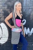 Load image into Gallery viewer, (zig-zag)Yoga Mat Carrying Tote Bag with Large Pockets - BagNook
